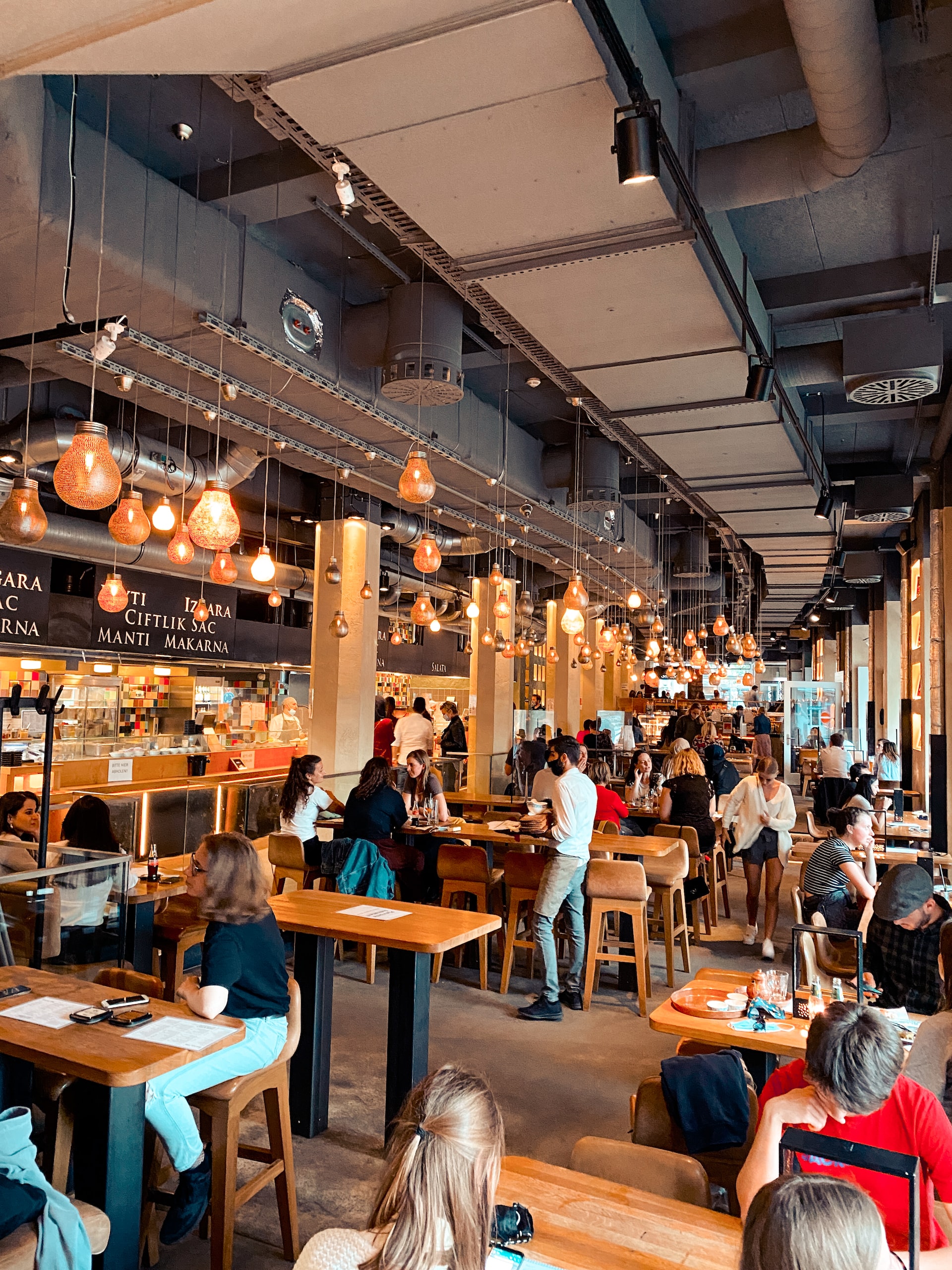 13 Restaurant Promotion Ideas To Attract More Customers